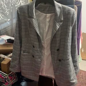 Blazer about size medium there are no tags